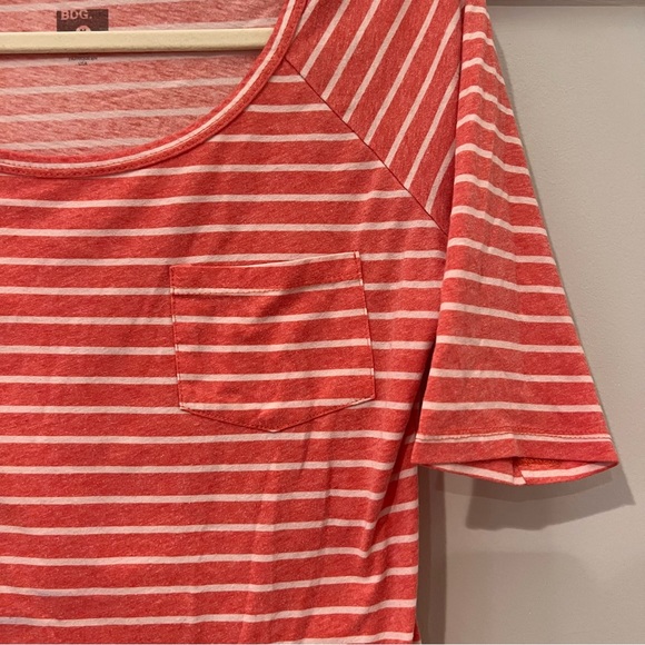 Urban Outfitters Quarter Sleeve Top - Picture 2 of 5